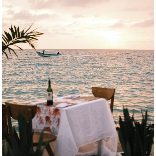 What a view from @cristalbluebaruu ! 🏝️#islabaru #colombia #travelohotography #colombiaphotography #baruisland (1)